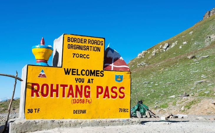 Amritsar to Manali Taxi Service