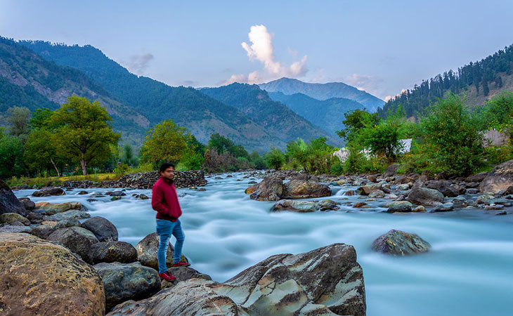 Jammu – Srinagar-Sonmarg-Pahalgam-Gulmarg Tour